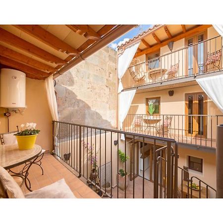 Boutique Hostal "Born53" Im Stadtkern Von Llucmajor, Mallorca Aparthotel Llucmajor  Bagian luar foto