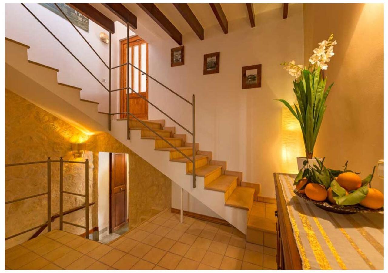 Boutique Hostal "Born53" Im Stadtkern Von Llucmajor, Mallorca Aparthotel Llucmajor  Bagian luar foto