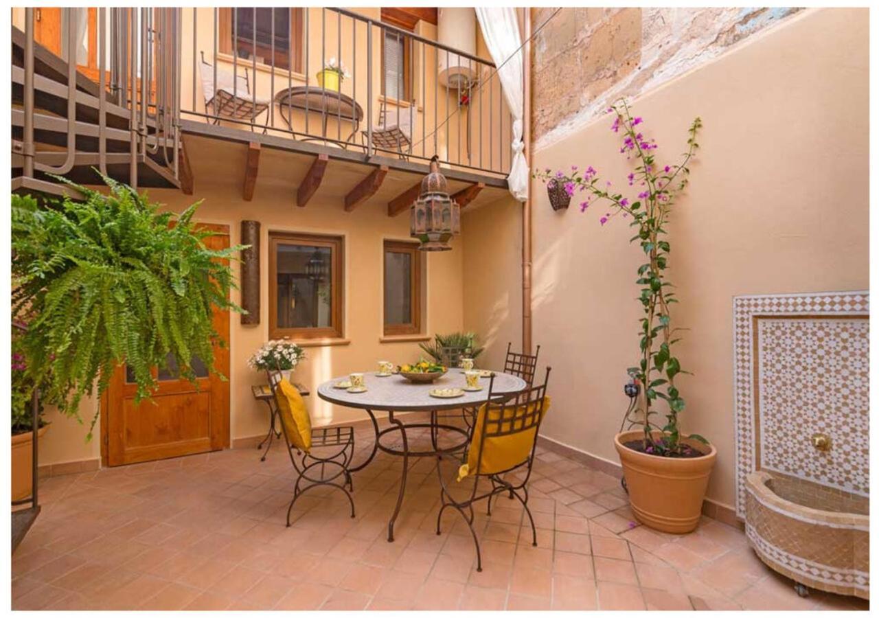 Boutique Hostal "Born53" Im Stadtkern Von Llucmajor, Mallorca Aparthotel Llucmajor  Bagian luar foto
