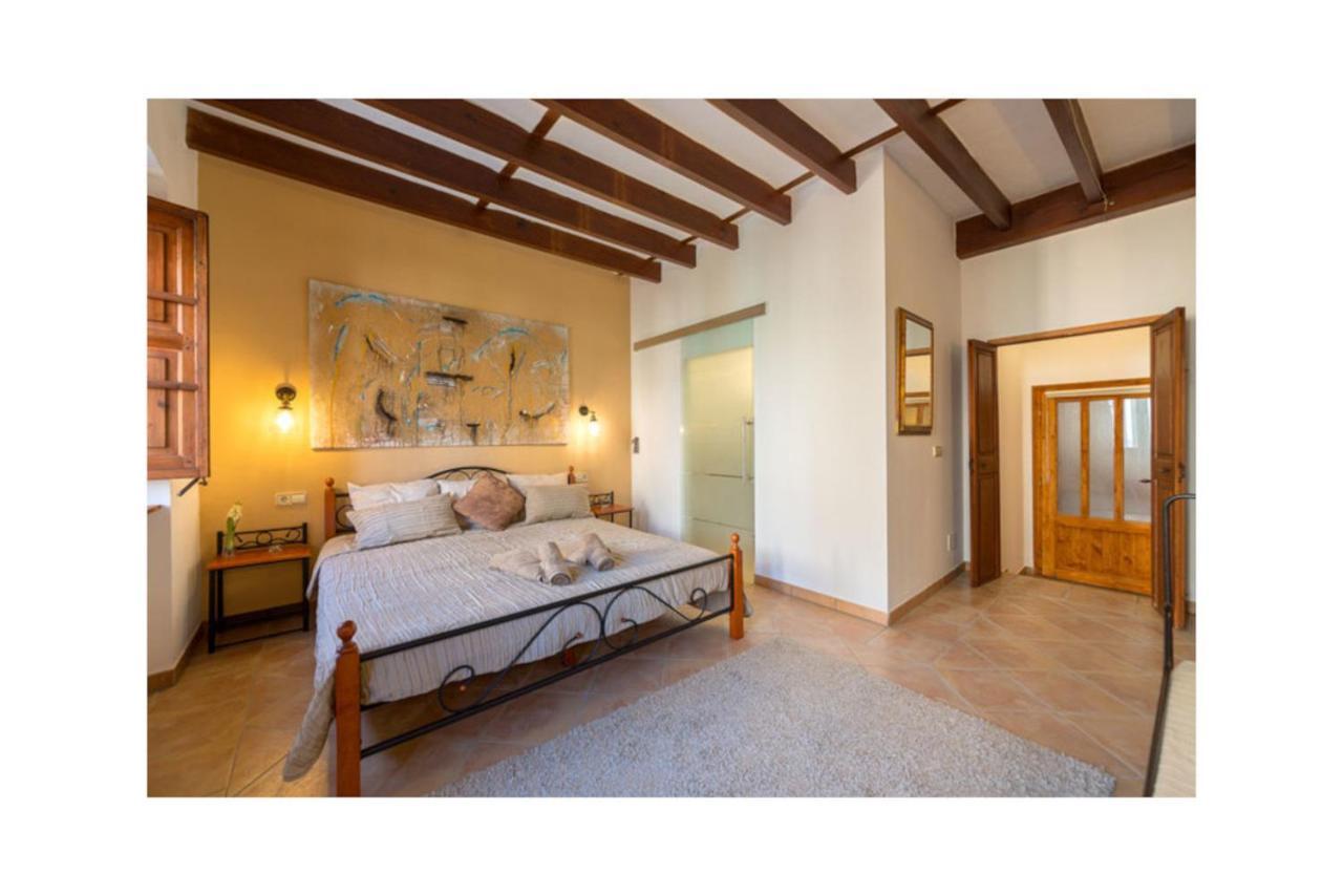 Boutique Hostal "Born53" Im Stadtkern Von Llucmajor, Mallorca Aparthotel Llucmajor  Bagian luar foto